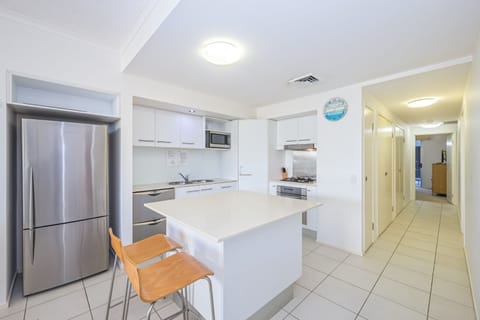 3 Bedroom Beachfront Apartment | Private kitchen | Full-size fridge, microwave, oven, stovetop