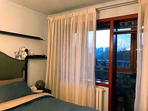 Apartment | Blackout drapes, free WiFi, bed sheets