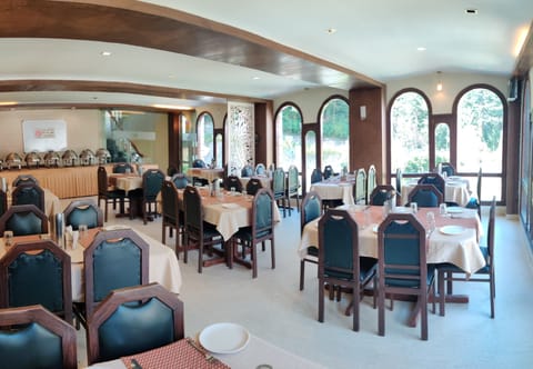 Daily buffet breakfast (INR 300 per person)