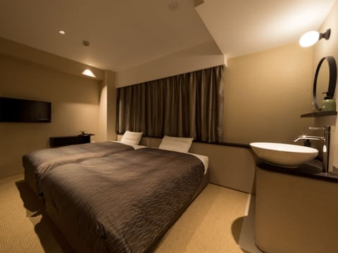 Superior Twin Room | Blackout drapes, free WiFi, bed sheets