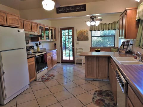 40be455c-7ac0-43d5-ba77-705ad69dd8c3