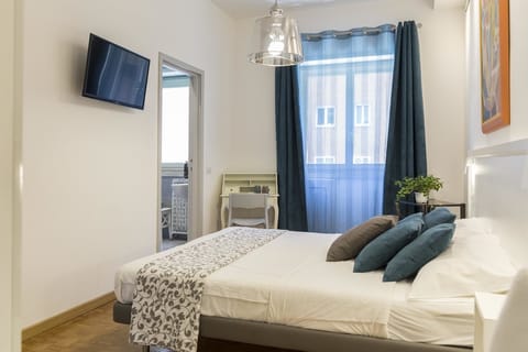 Double Room, 1 Queen Bed, Courtyard View | View from room