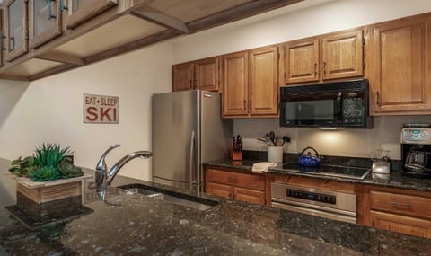 Townsend Place A107 Darker Print-3_result