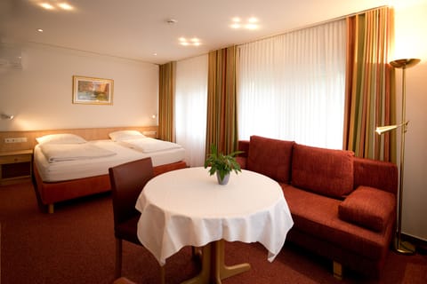 Superior Room | 1 bedroom, premium bedding, pillowtop beds, minibar