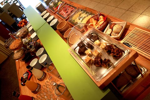 Daily buffet breakfast (EUR 9 per person)