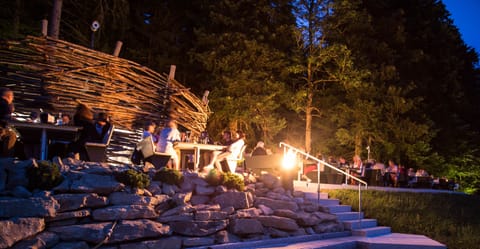 Breakfast, lunch, dinner served; German cuisine, garden views