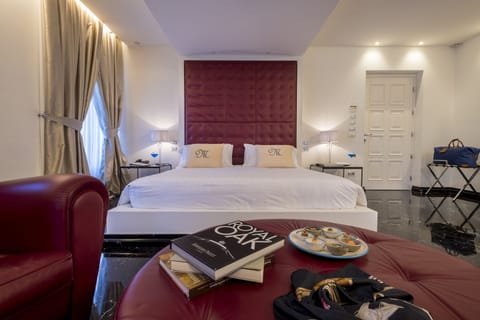 Metropole Suite | Premium bedding, down comforters, minibar, in-room safe