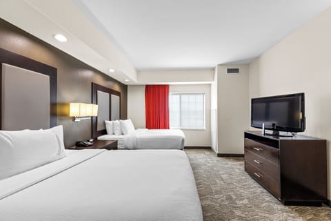 Suite, 1 Bedroom (Mobility Accessible, Roll-In Shower) | 1 bedroom, pillowtop beds, in-room safe, desk