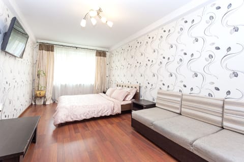Economy Apartment (Pushkina, 33) | Individually furnished, desk, soundproofing, iron/ironing board