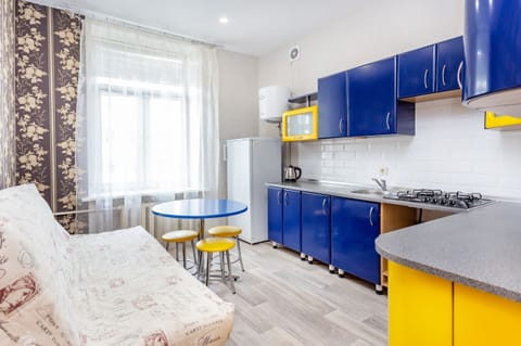 Comfort Apartment, City View (Volodarskogo 15) | Private kitchen | Full-size fridge, microwave, stovetop, electric kettle