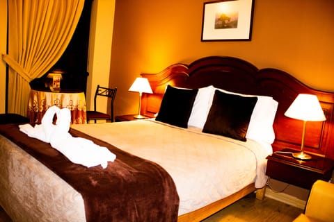 Executive Room | 8 bedrooms, in-room safe, individually decorated, individually furnished