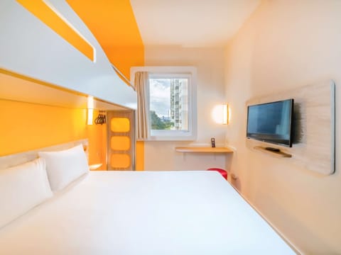 Standard Room, Multiple Beds | Desk, blackout drapes, free WiFi, bed sheets