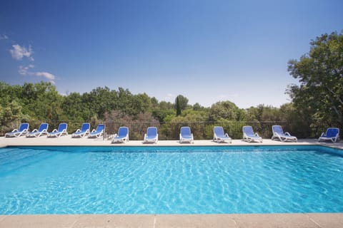 Seasonal outdoor pool, sun loungers