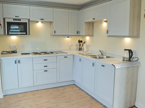 Generous sized kitchen area | Harland Cottage, Castletown, near Thurso