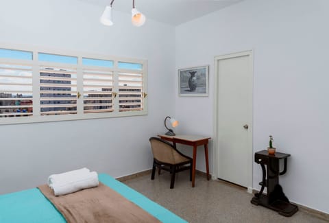 Classic Apartment | 1 bedroom, hypo-allergenic bedding, in-room safe, individually decorated