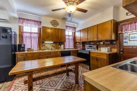 048_brightened_photo_2_of_7