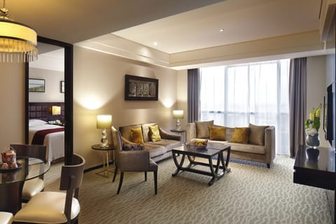 Superior Suite | Minibar, in-room safe, soundproofing, free WiFi