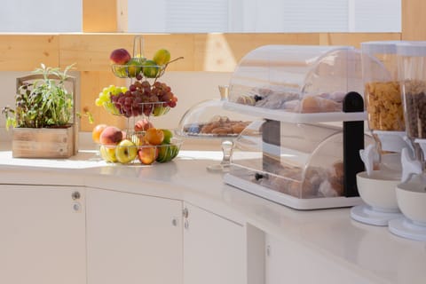 Daily buffet breakfast (EUR 8 per person)