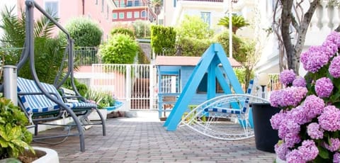 Children's play area - outdoor