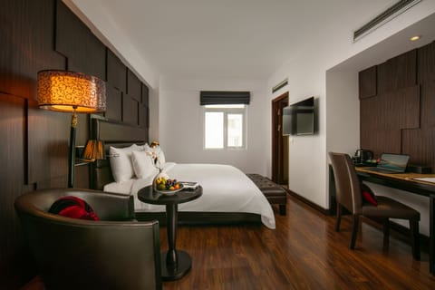 Premium Double Room | Premium bedding, pillowtop beds, minibar, in-room safe