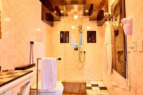 Premium Room | Bathroom | Combined shower/tub, deep soaking tub, rainfall showerhead