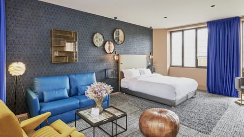 Family Room | In-room safe, individually decorated, individually furnished, desk