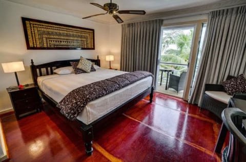 Deluxe Double Room, Balcony, Ocean View | Premium bedding, in-room safe, desk, iron/ironing board