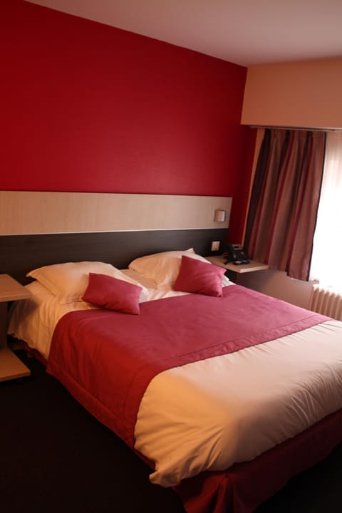 Double Room | Desk, soundproofing, free WiFi, wheelchair access