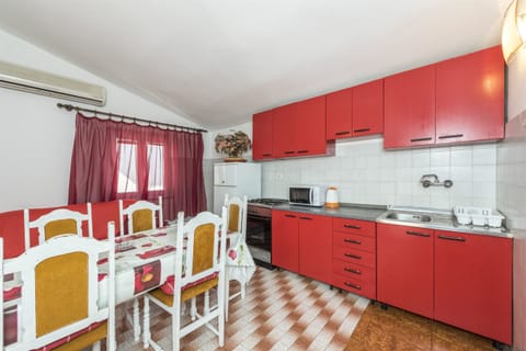 Apartment (A1) | Private kitchen