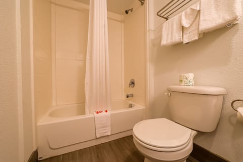 Room, 2 Queen Beds | Bathroom | Free toiletries, towels