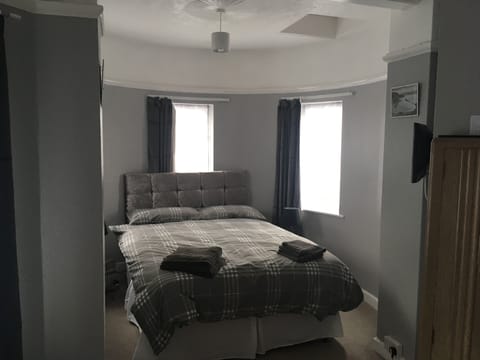 Double Room, Ensuite (Turret Double Room)