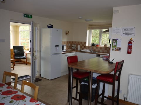 Cottage | In-room dining