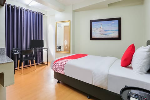 Deluxe Single Room | Desk, free WiFi, bed sheets