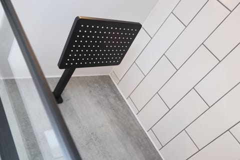 Premium House, 3 Bedrooms, Kitchen, Garden Area | Bathroom shower