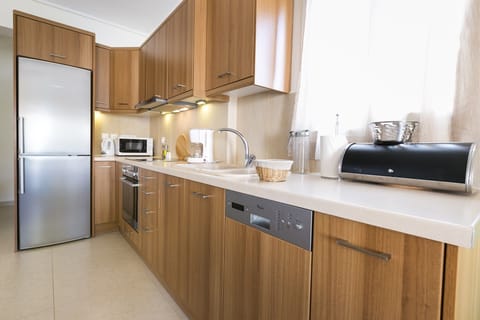 Premium Suite, 3 Bedrooms, Sea View (Hibiscus) | Private kitchen | Full-size fridge, oven, stovetop, electric kettle