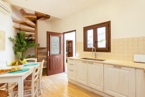 Fully equipped kitchen for your self catered holiday.