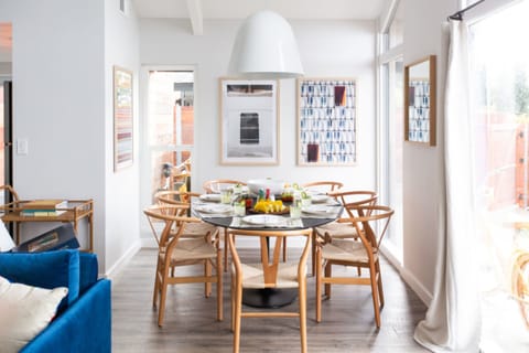 Dining area (Hamilton 2).