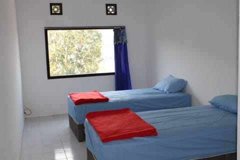 Standard Twin Room | Front of property