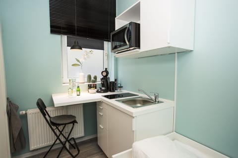 Studio (Venedig) | Private kitchenette | Fridge, microwave, coffee/tea maker, electric kettle