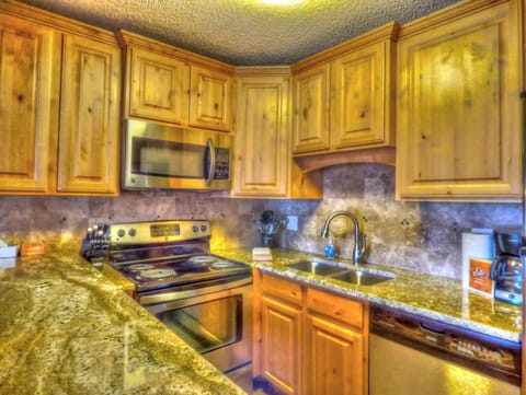 Condo | Private kitchen | Fridge, microwave, stovetop, dishwasher