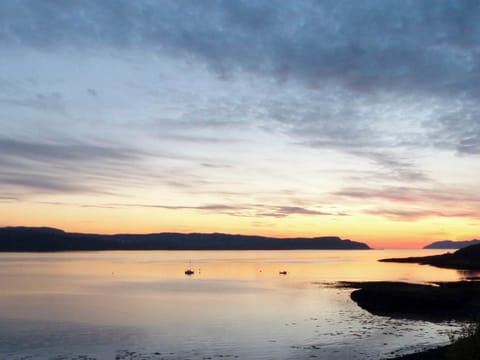 Wonderful sunset views | Seaview Cottage, Drimnin, near Lochaline