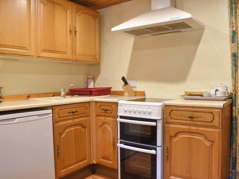 Kitchen | Burnmouth, Glenprosen, By Kirriemuir