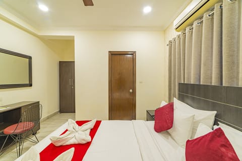 Standard Room | 1 bedroom, premium bedding, memory foam beds, in-room safe