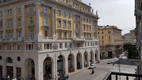 Suite, Balcony (Iris) | Balcony view