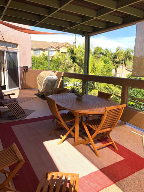 Outdoor balcony patio set with enough seating for 4 people.