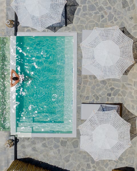 Seasonal outdoor pool, sun loungers