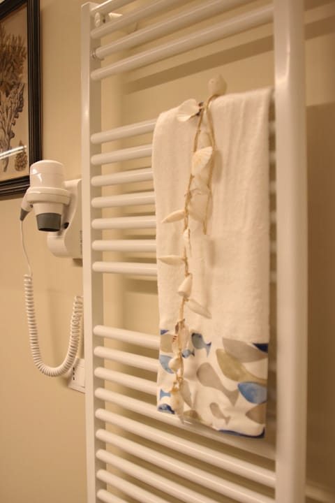 Deluxe Double or Twin Room, Balcony | Bathroom amenities | Shower, free toiletries, hair dryer, slippers