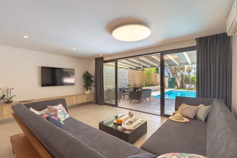 Premium Villa, Private Pool (5 Bedrooms) | Living area | Flat-screen TV