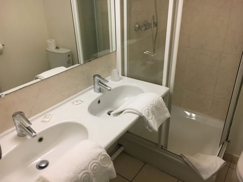 Double Room Single Use | 1 bedroom, premium bedding, desk, blackout drapes