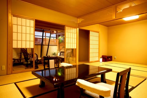 Mountain Side Japanese-Style Room with Natural Hot Springs, Non Smoking | In-room safe, free WiFi